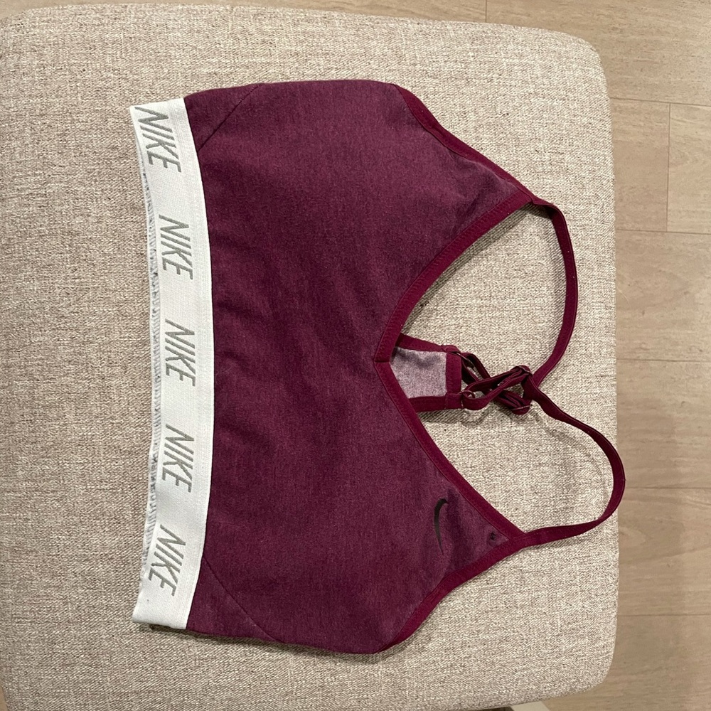 M Nike Indy sport bra